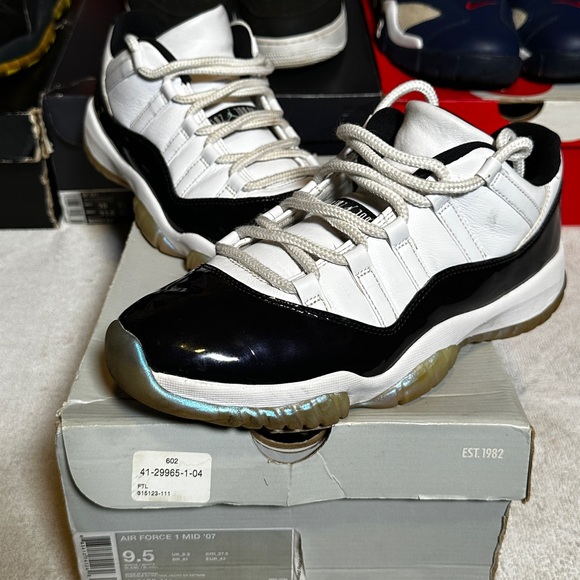 Air Jordan 11 Retro Low “Concord“ - Picture 1 of 3